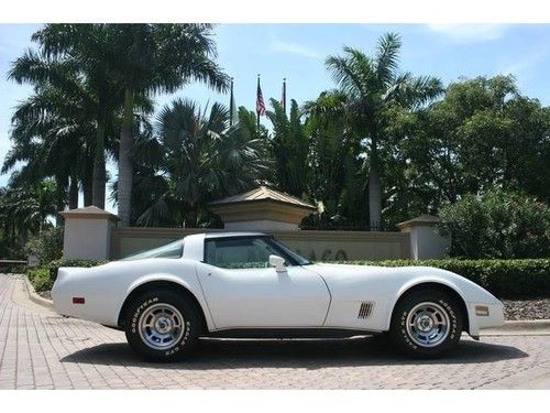 1980 chevrolet corvette 5 speed manual 2-door sedan