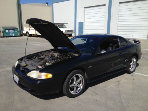 1998 ford mustang gt