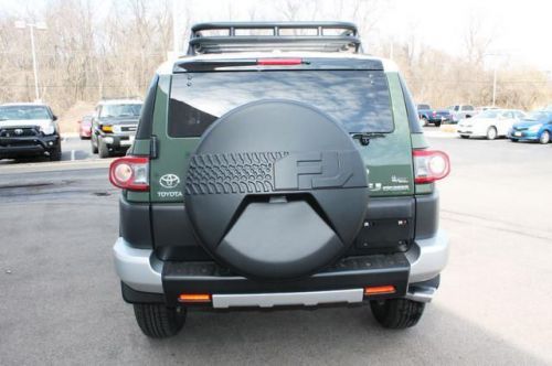 2014 toyota fj cruiser base