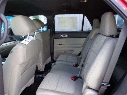2015 ford explorer base