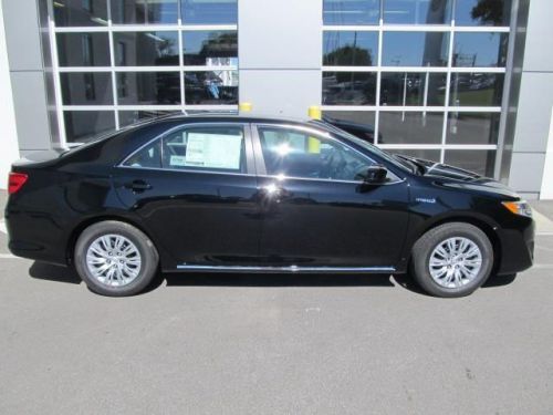 2014 toyota camry hybrid le