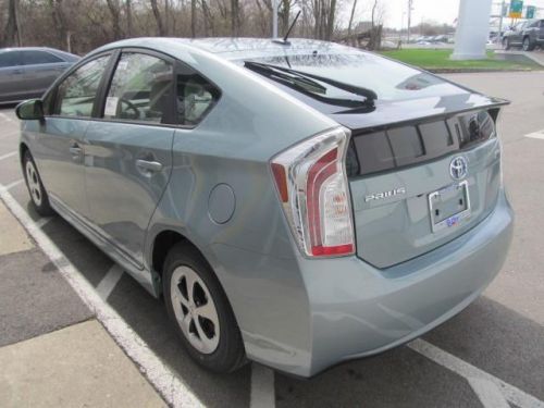 2014 toyota prius three