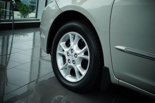 2004 toyota sienna xle