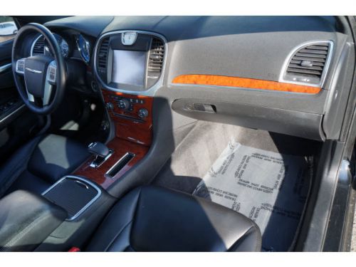 2013 Chrysler 300 Base, US $21,604.00, image 7