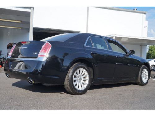 2013 Chrysler 300 Base, US $21,604.00, image 17