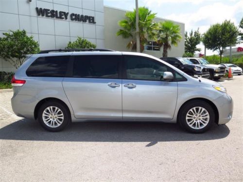 2014 toyota sienna xle