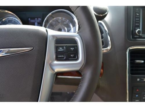 2013 Chrysler Town & Country Touring, US $21,000.00, image 7