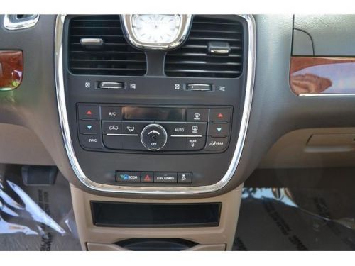 2013 Chrysler Town & Country Touring, US $21,000.00, image 15