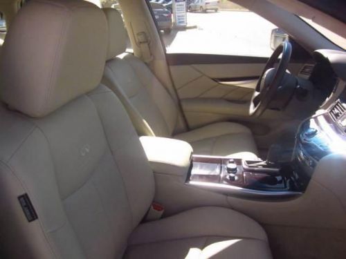 2013 infiniti m37