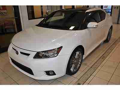 2DR AUTOMATIC 1 OWNER NON-SMOKER SPORTS CAR GLASS SUNROOF MOONROOF USB 8 SPEAK, image 2