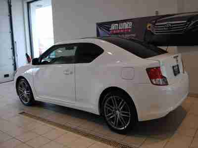 2DR AUTOMATIC 1 OWNER NON-SMOKER SPORTS CAR GLASS SUNROOF MOONROOF USB 8 SPEAK, image 6