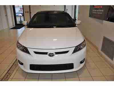 2DR AUTOMATIC 1 OWNER NON-SMOKER SPORTS CAR GLASS SUNROOF MOONROOF USB 8 SPEAK, image 13