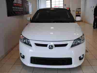 2DR AUTOMATIC 1 OWNER NON-SMOKER SPORTS CAR GLASS SUNROOF MOONROOF USB 8 SPEAK, image 14