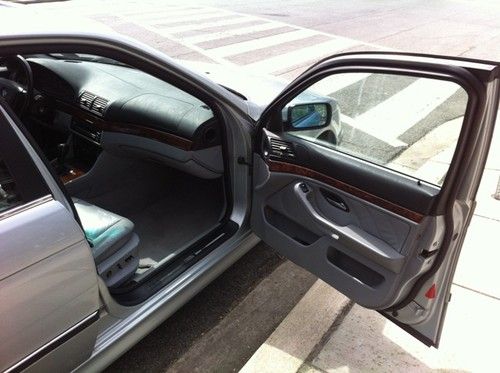 1998 bmw 528i automatic