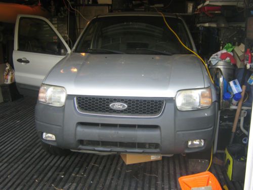 2002 ford escape xlt sport utility 4-door 3.0l