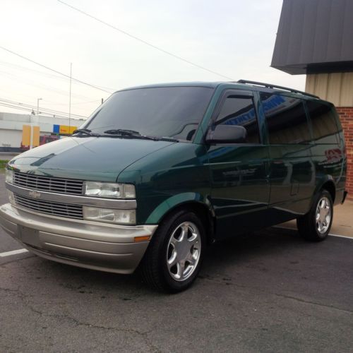 2003 chevrolet astro lt standard passenger van 3-door 4.3l