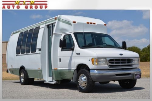 1999 e-450 20 passenger high roof wheelchair lift shuttle 6,500 original miles!