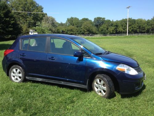 2007 nissan versa sl hatchback 4-door 2.5l