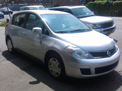 2012 nissan versa &#034;super low miles&#034; 15k excellent condition inside and out