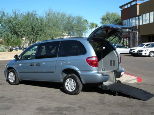 2005 dodge grand caravan se wheelchair handicap mobility rear entry van all serv