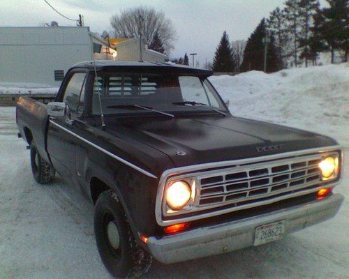 1977 dodge d100