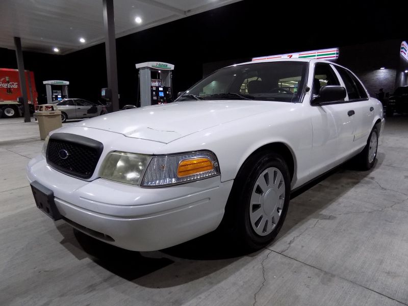 2009 ford crown victoria **very nice!!** **rebuilt transmission!!**