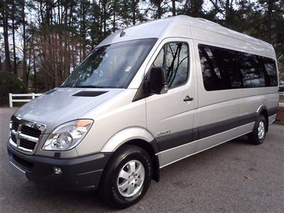 Dodge sprinter 2500 12 passenger low miles van automatic diesel turbo brilliant