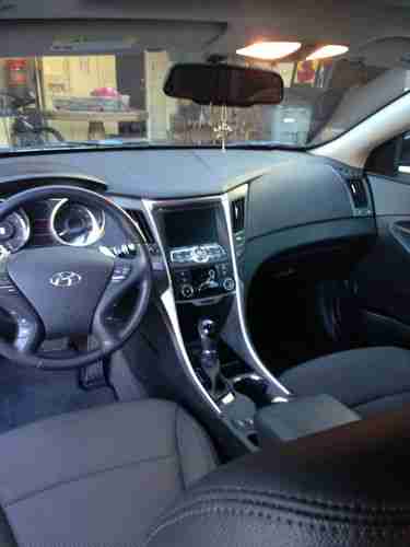 2013 Hyundai Sonata Fully Loaded w/ 20 inch rims and Navi. One Owner, US $25,500.00, image 7