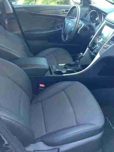 2013 Hyundai Sonata Fully Loaded w/ 20 inch rims and Navi. One Owner, US $25,500.00, image 8