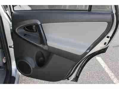 NO RESERVE LEATHER LOW MILES 4X4 SUV 2.5L CD 4-Wheel Disc Brakes Alum Wheels ABS, image 15