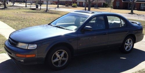 1999 nissan maxima se *****low reserve***** sunroof, leather, &amp; more!!!