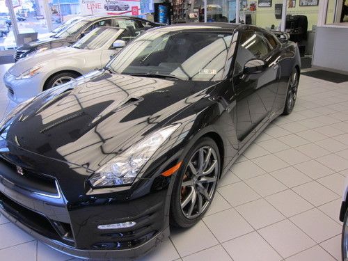 Nissan gtr, 2011  , premium,black