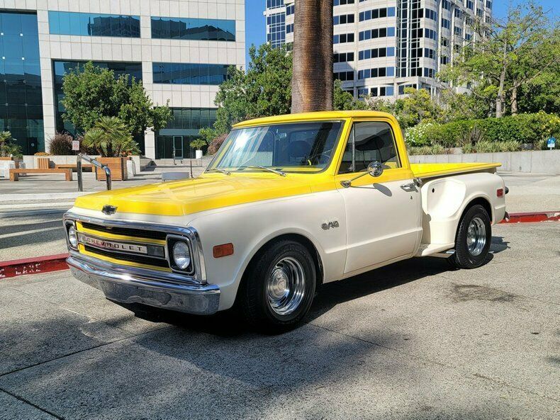 1970 chevrolet c-10 restored c10 shortbed stepside 350v8 ps pb