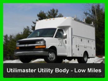 2004 chevy express 3500 utilimaster trademaster walk-in utility body  - only 78k