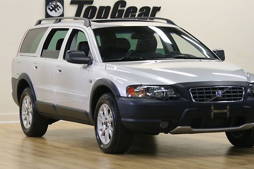 2004 volvo xc70 awd cross country excellent condition recent trade in htd seats!