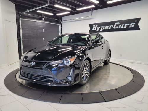 2014 scion tc sports coupe 6-spd at