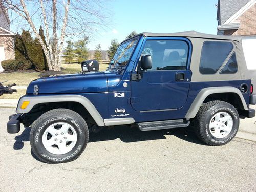 2006 jeep wrangler x 4x4 4.0l  -  32k original miles!  new oem goodyears! auto