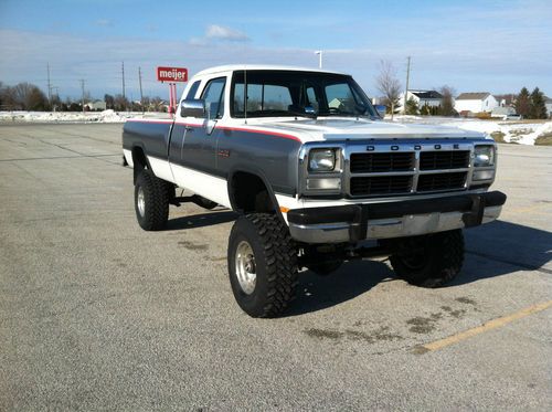 1993 dodge ram 2500 cummins 79,000 original miles mint condition!!!