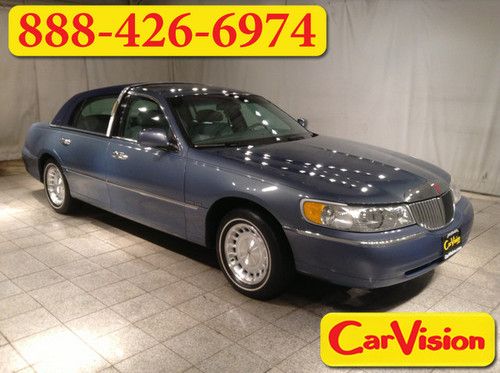 1999 lincoln town car executive leather moonroof alloys low miles! we finance!