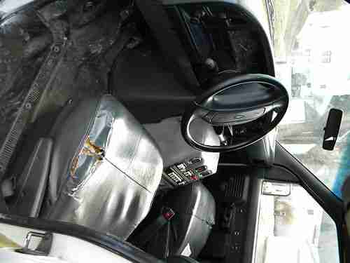1994 Ford Econoline E-350 One Ton Diesel Van (Former Ambulance) NO RESERVE, image 3
