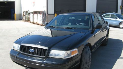 2005 ford crown vic police interceptor