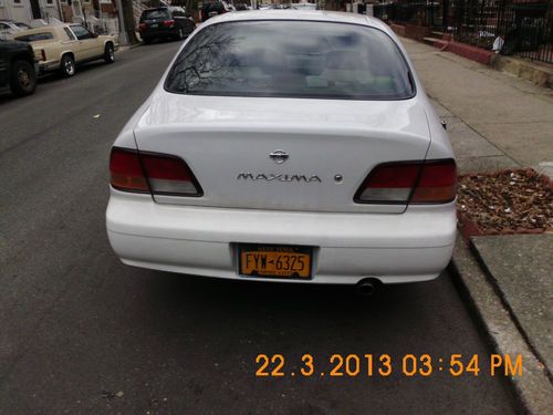 1998 nissan maxima gxe sedan 4-door 3.0l