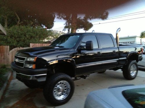 2007 chevrolet silverado 2500 hd classic lt crew cab pickup 4-door 6.6l