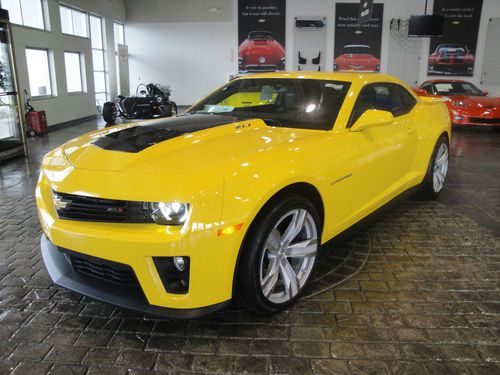 New 2013 rally yellow supercharged camaro zl1 automatic carbon fiber below msrp!