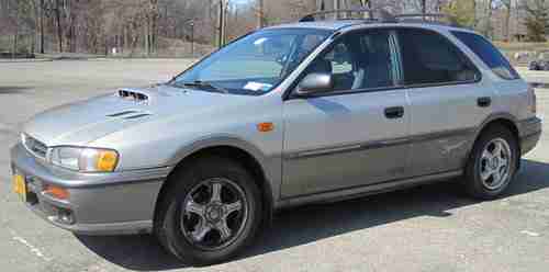 1999 Subaru Impreza Outback L Wagon 4-Door 2.2L Automatic 127,245 miles Gray, image 2