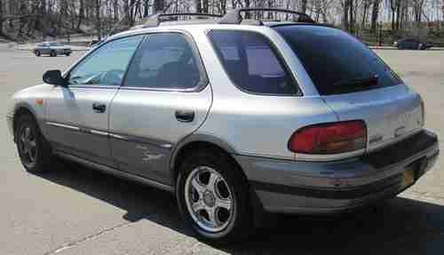 1999 Subaru Impreza Outback L Wagon 4-Door 2.2L Automatic 127,245 miles Gray, image 5