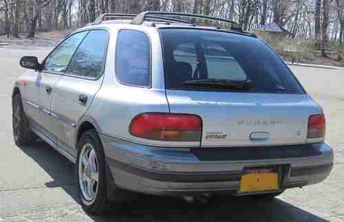 1999 Subaru Impreza Outback L Wagon 4-Door 2.2L Automatic 127,245 miles Gray, image 12