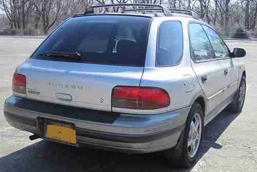 1999 Subaru Impreza Outback L Wagon 4-Door 2.2L Automatic 127,245 miles Gray, image 13