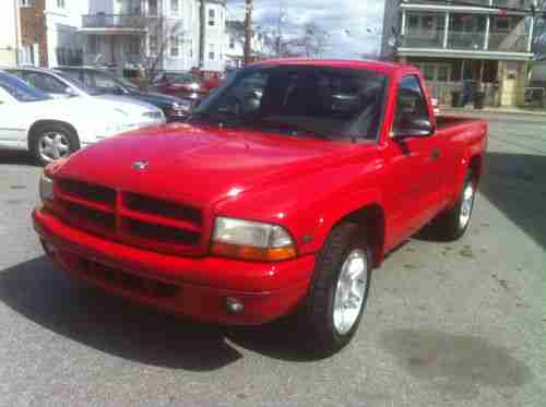 1999 Dodge Dakota R/T Standard Cab Pickup 2-Door 5.9L, image 2