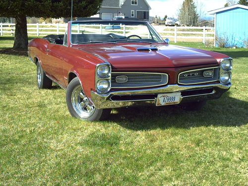 1966 pontiac gto convertible clone,tri power,455 4 speed,body on restoration.